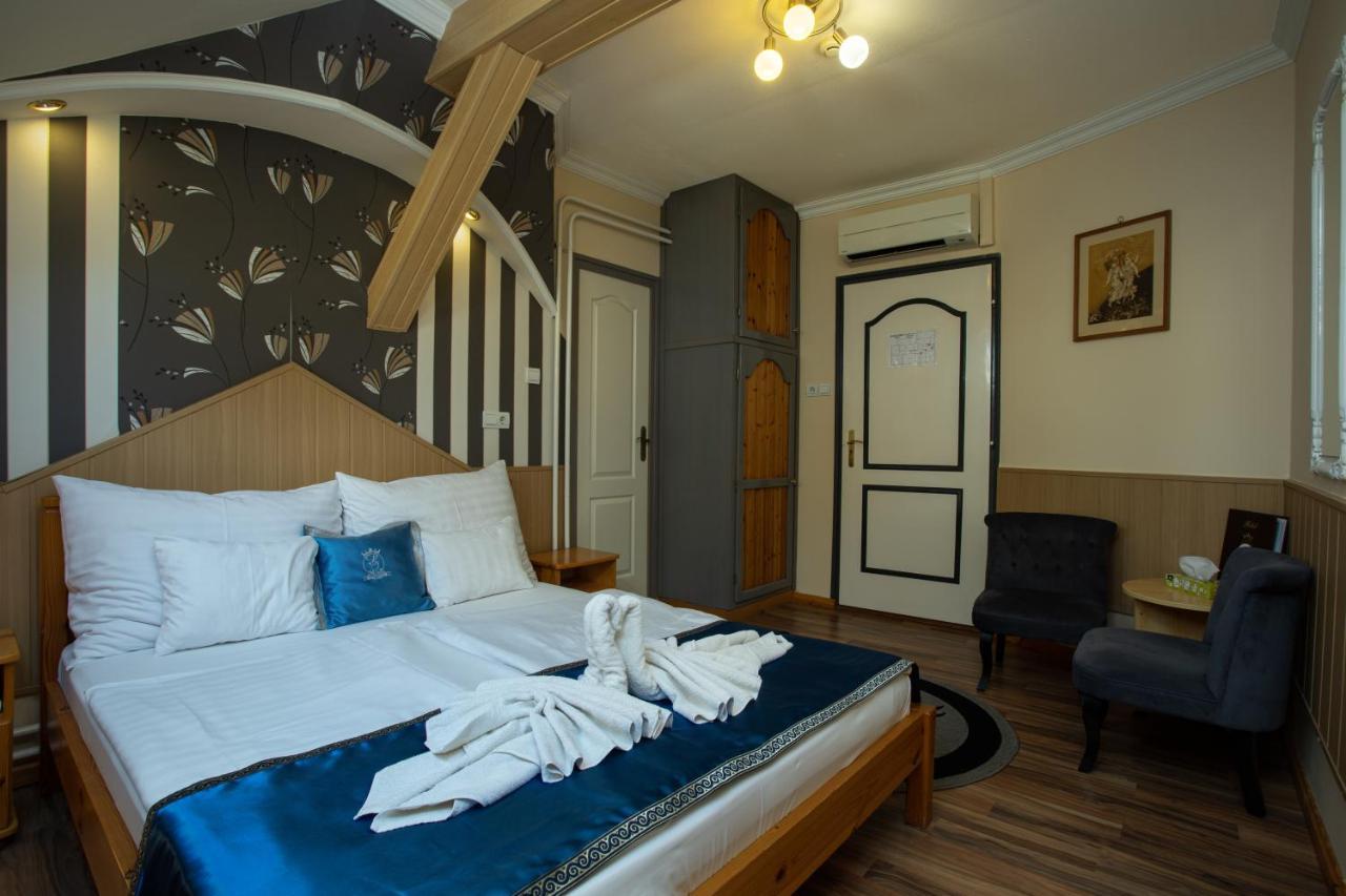 Illes Hotel Szeged Exterior foto